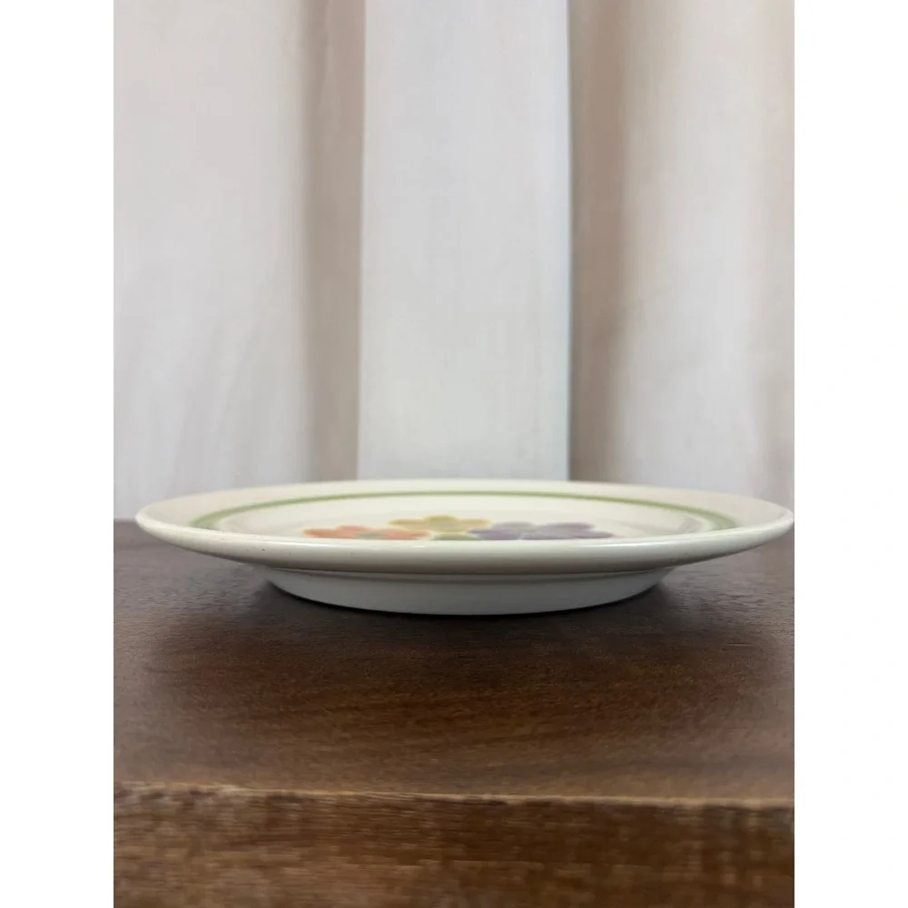 VTG‎ 1970's Franciscan Earthenware Purple Green Floral 10.5